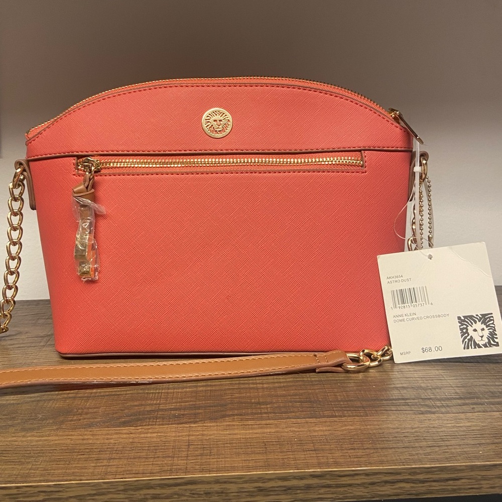 NWT Anne Klein Dome Curved Crossbody Purse